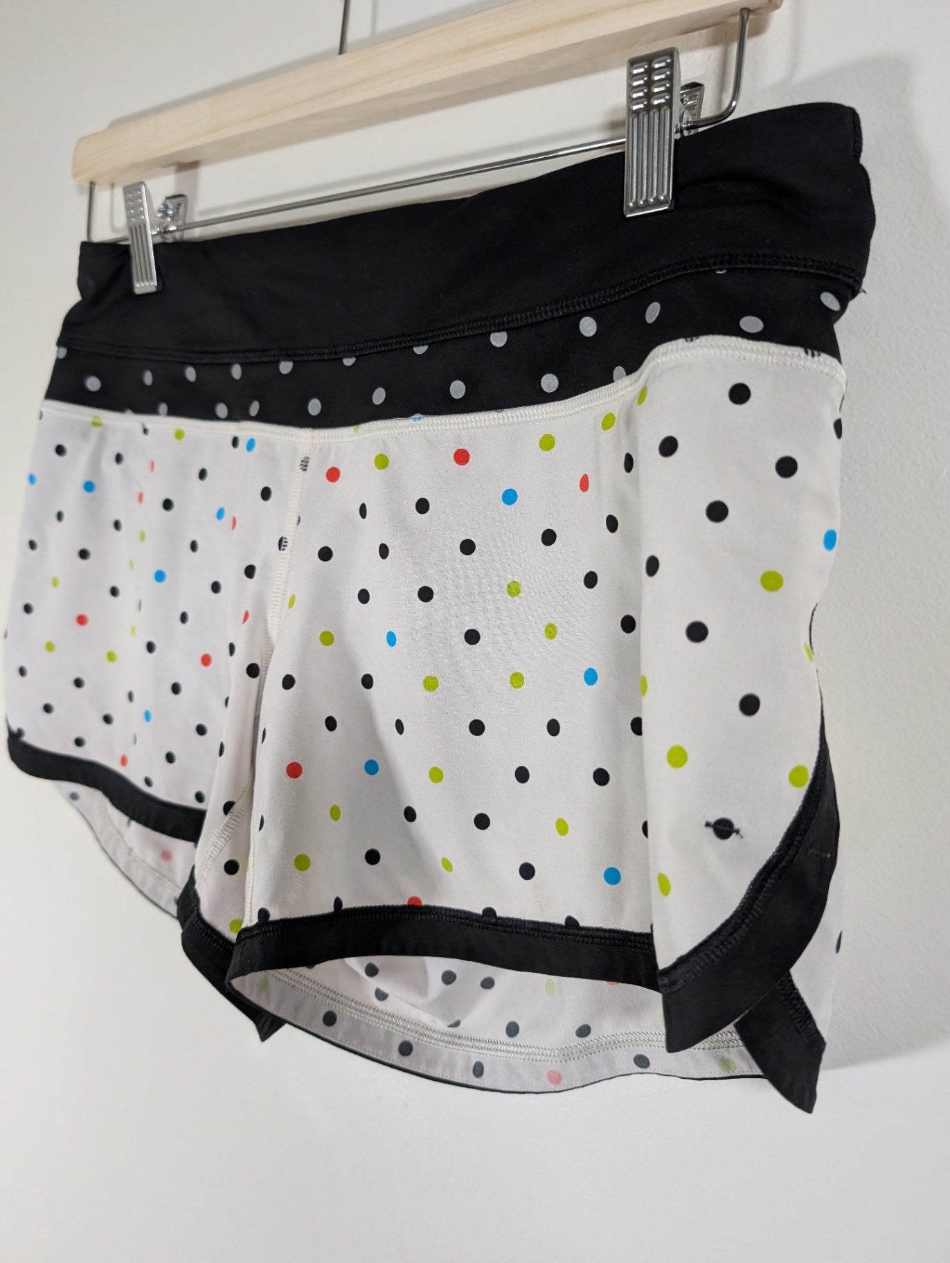Lululemon polka dot shorts - SZ 6