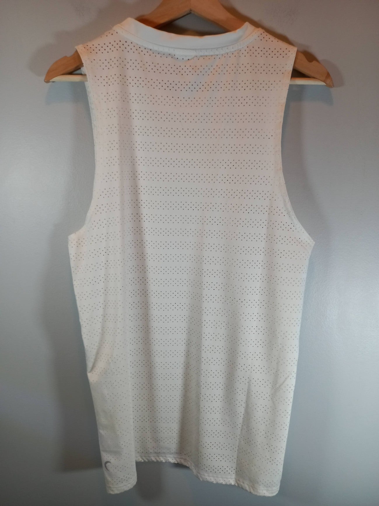 Zyia White Chill Muscle Tank Sz L