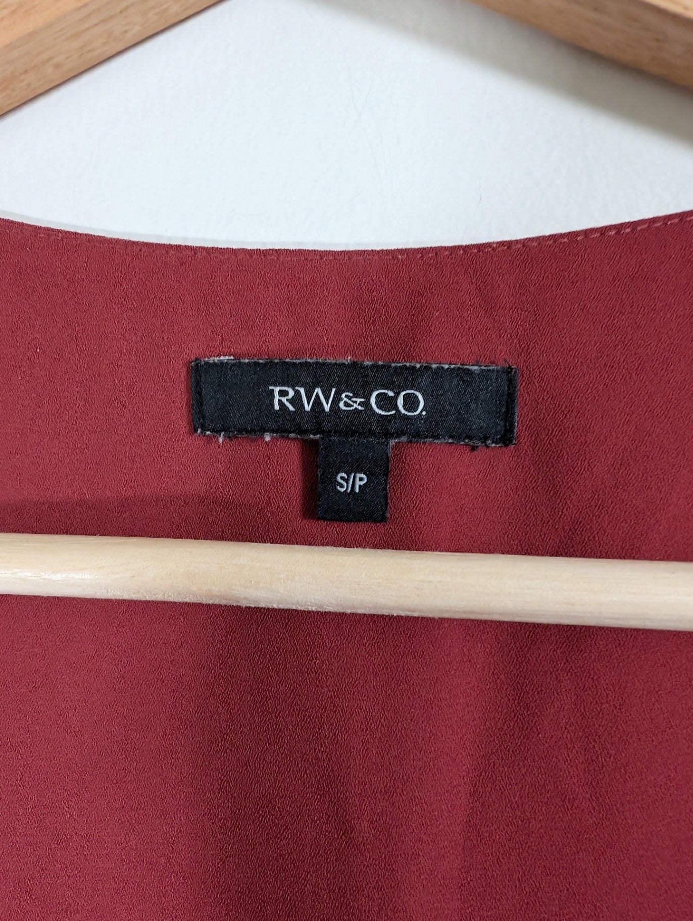 RW&Co. red sleeveless blouse - Small