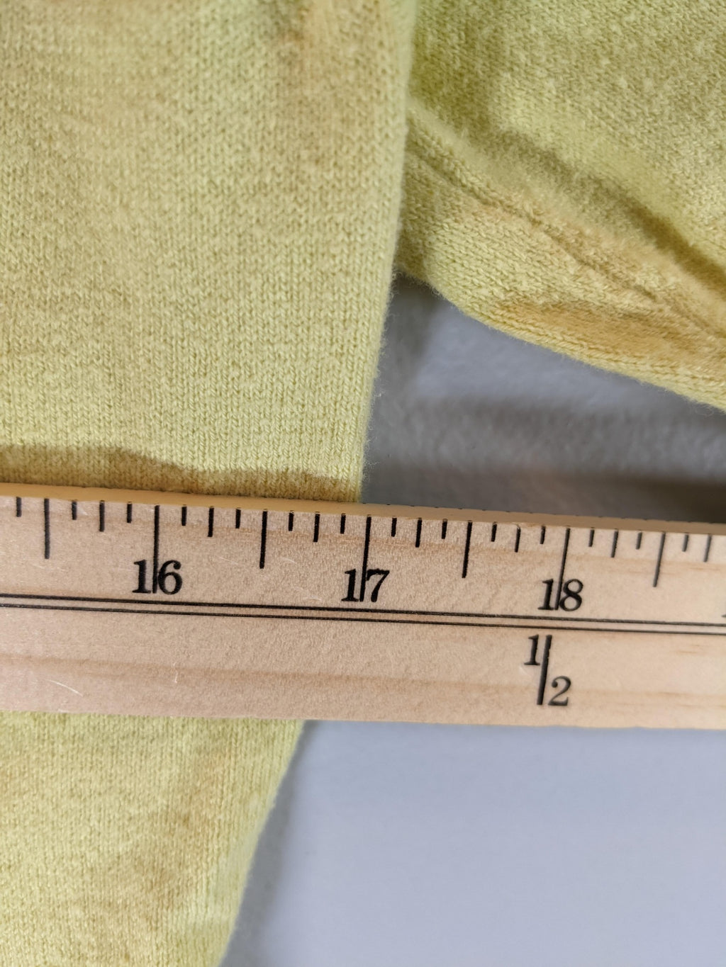 Van Heusen Studio Pear Cardigan - Medium