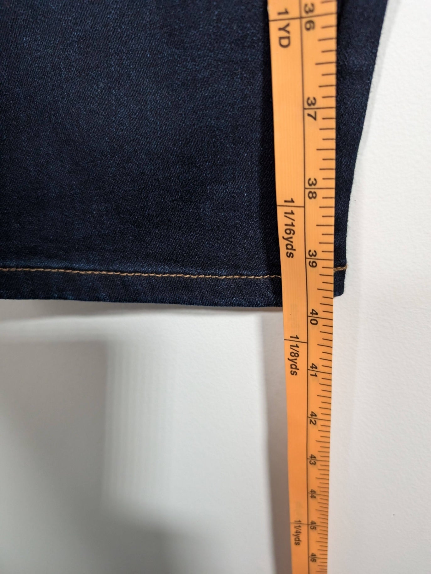 NWT Gloria Vanderbilt Original Slimming Jean - SZ 16W