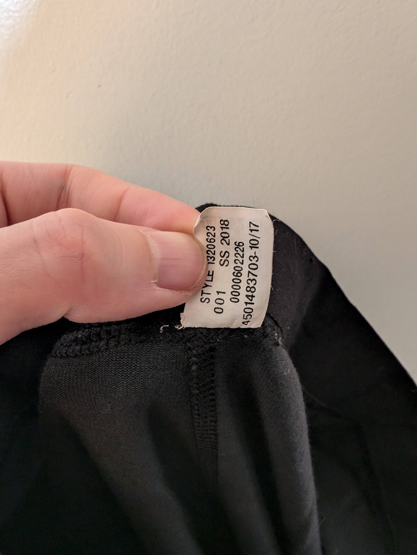 Under armour logo leggings - appears small