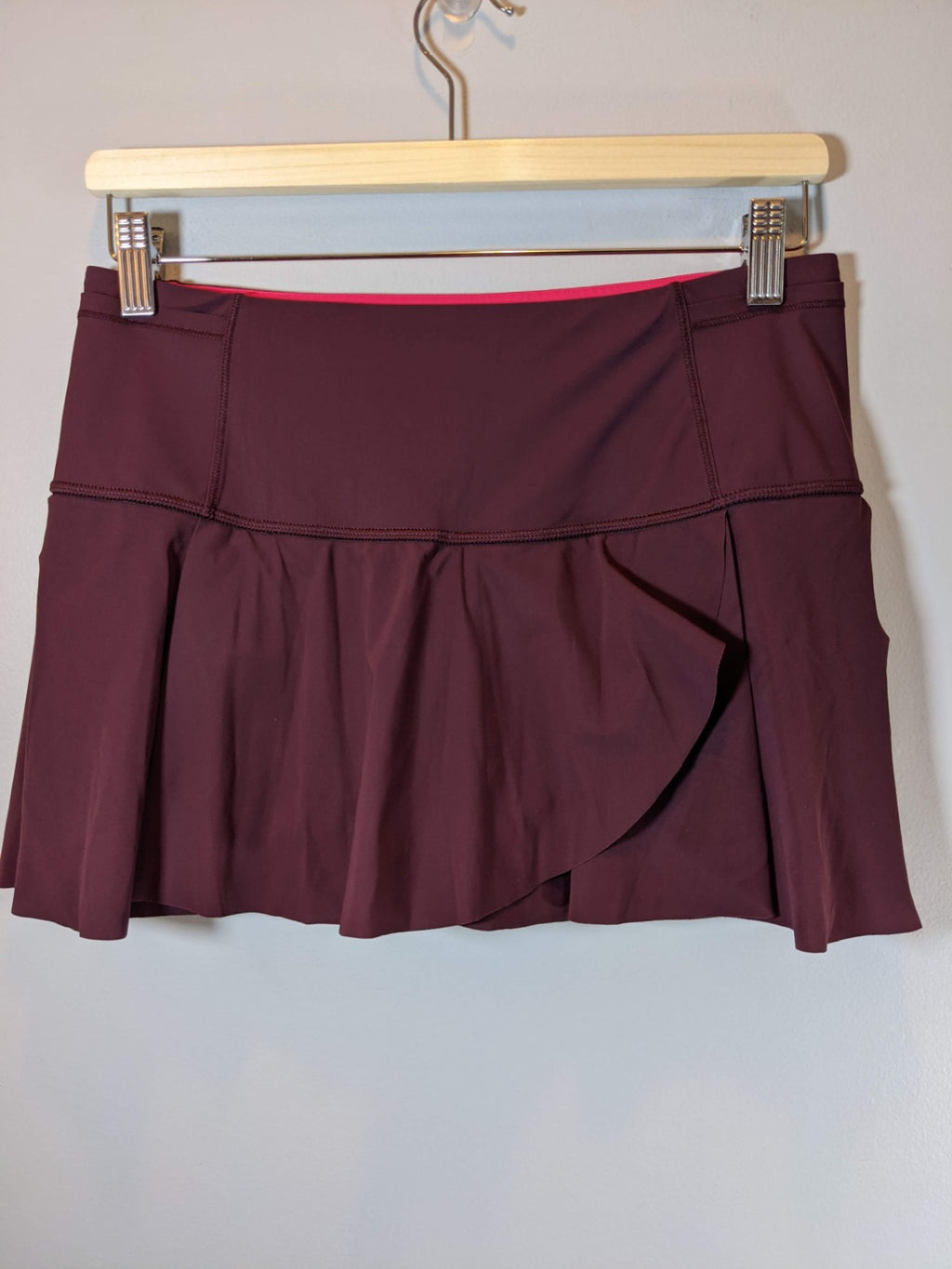 Lululemon Burgundy Skirt - Sz 6