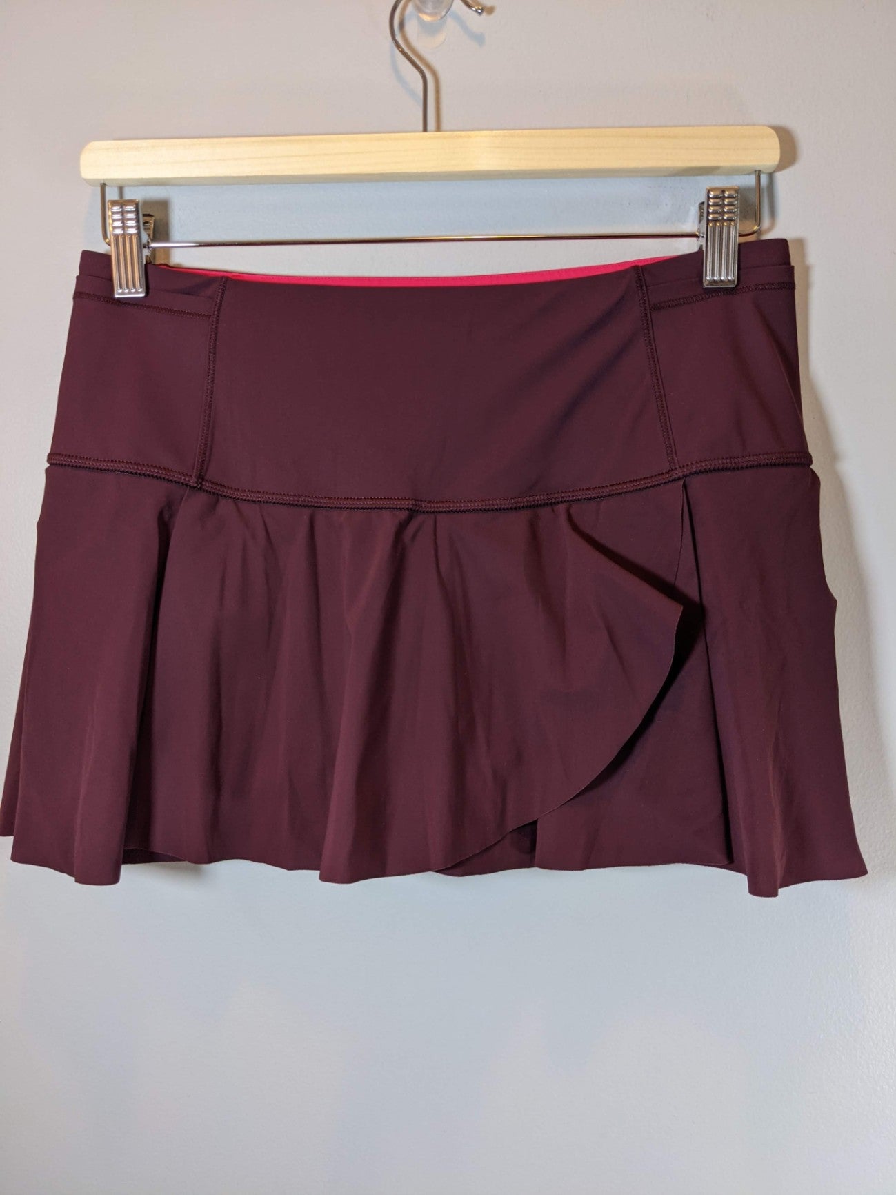 Lululemon Burgundy Skirt - Sz 6