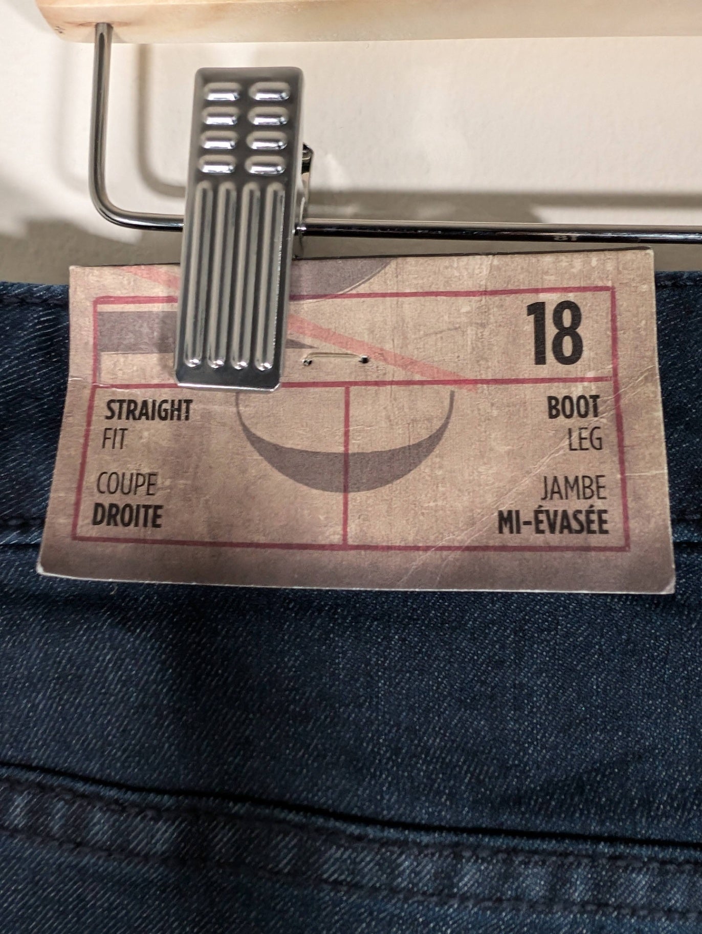 NWT DC Jeans Straight Boot Cut - SZ 18