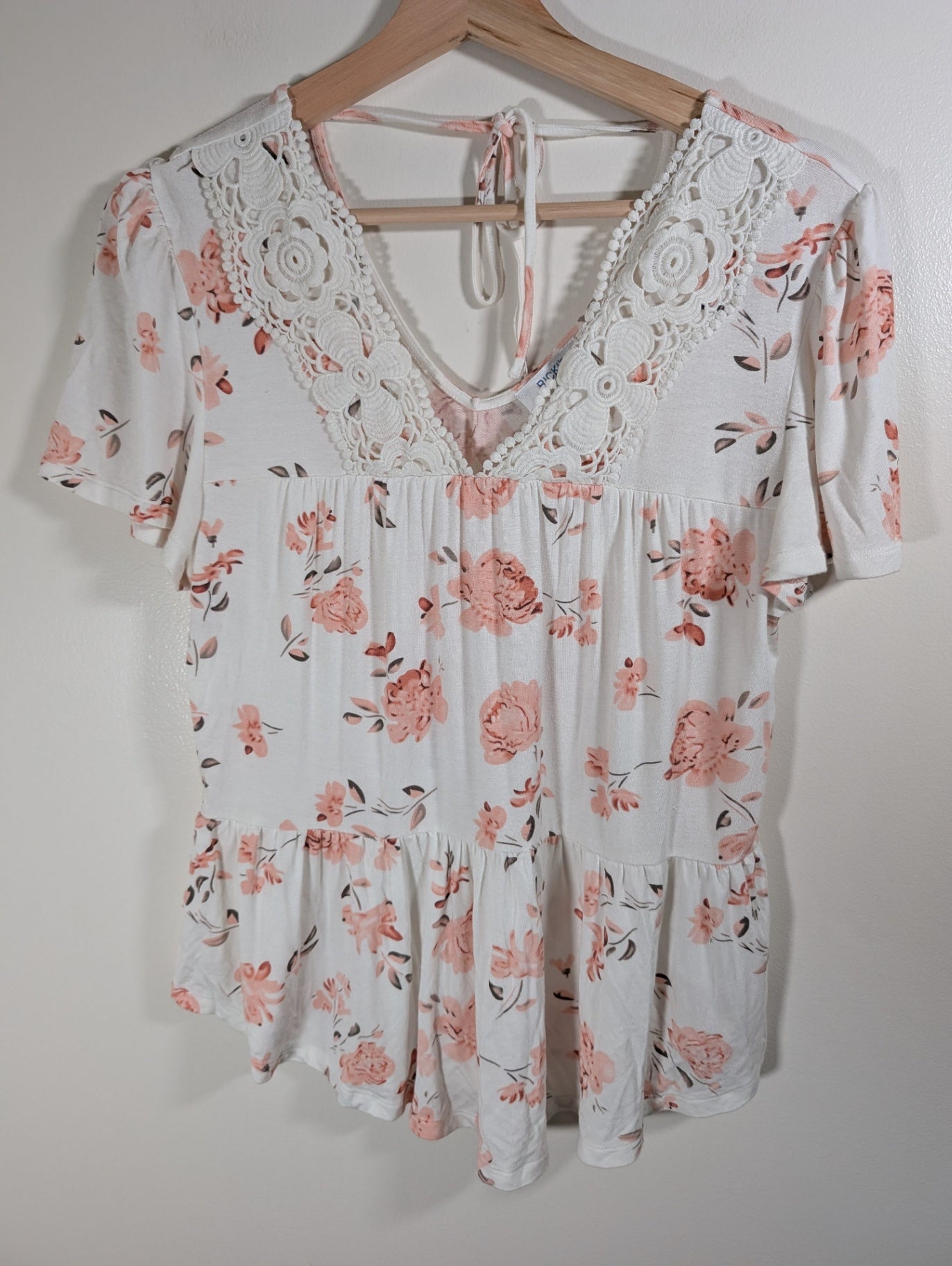 Ricki's Floral Blouse - Small