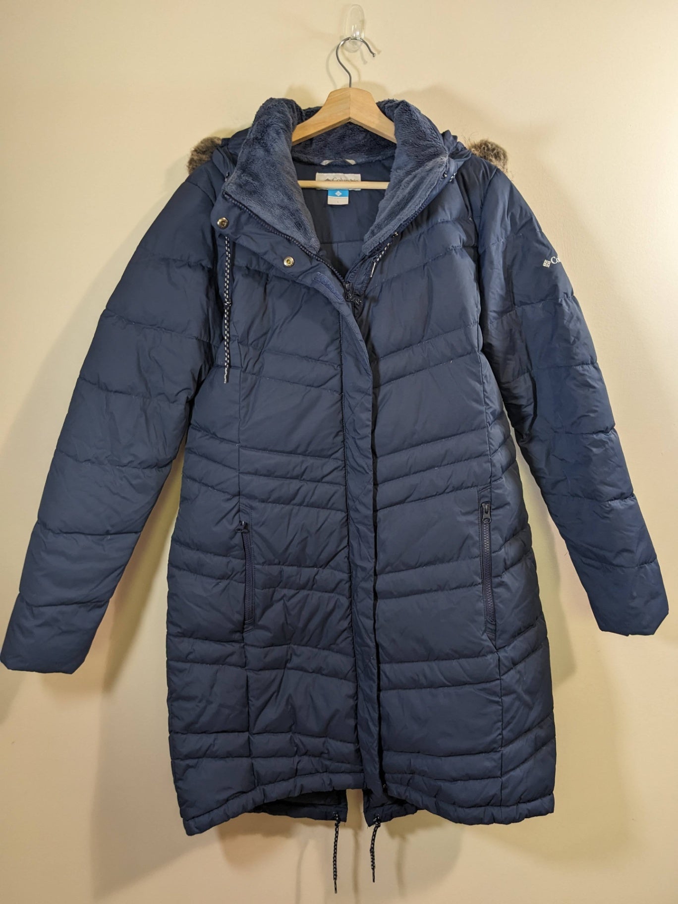 Columbia Puffer Long Jacket - Large