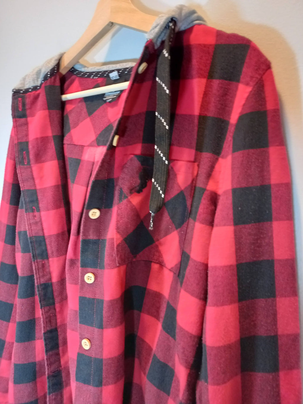 Gongshow Red & Black Checkered Flannel Sz XL