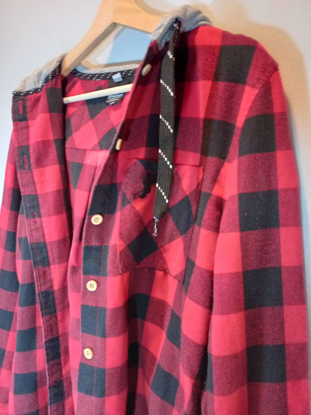 Gongshow Red & Black Checkered Flannel Sz XL