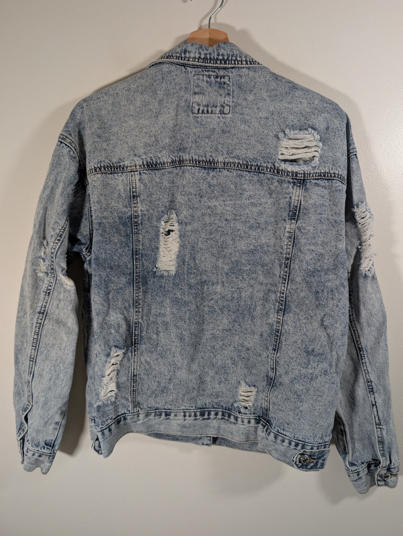 Forever 21 distressed jean Jacket - Medium