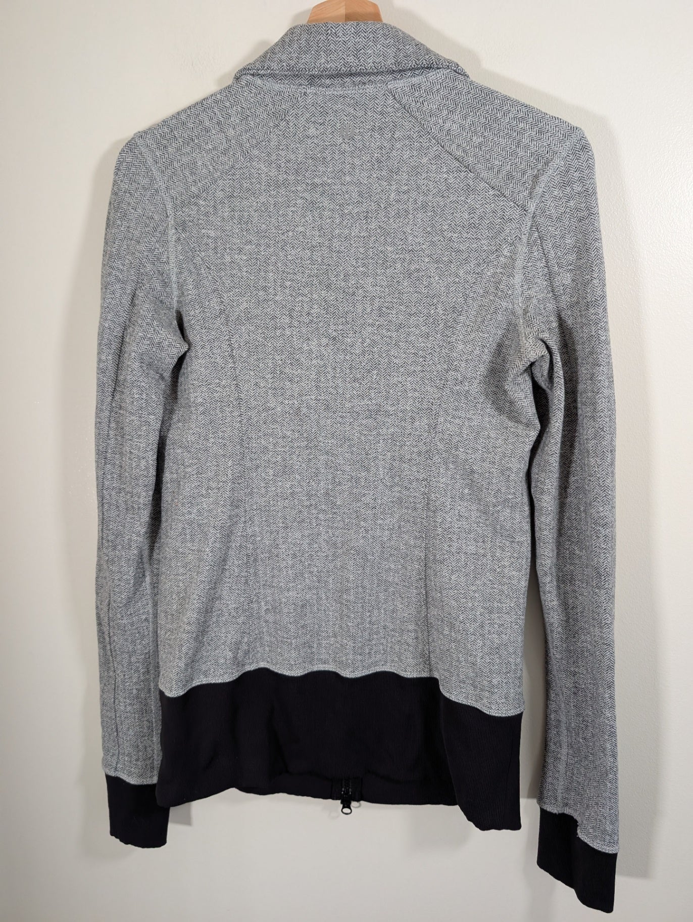 Lululemon Nice Asana Jacket - SZ 8