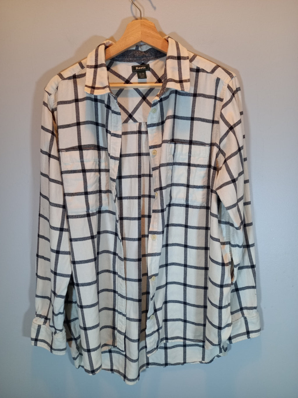 Roots White & Grey Plaid Flannel  Shirt Sz XL