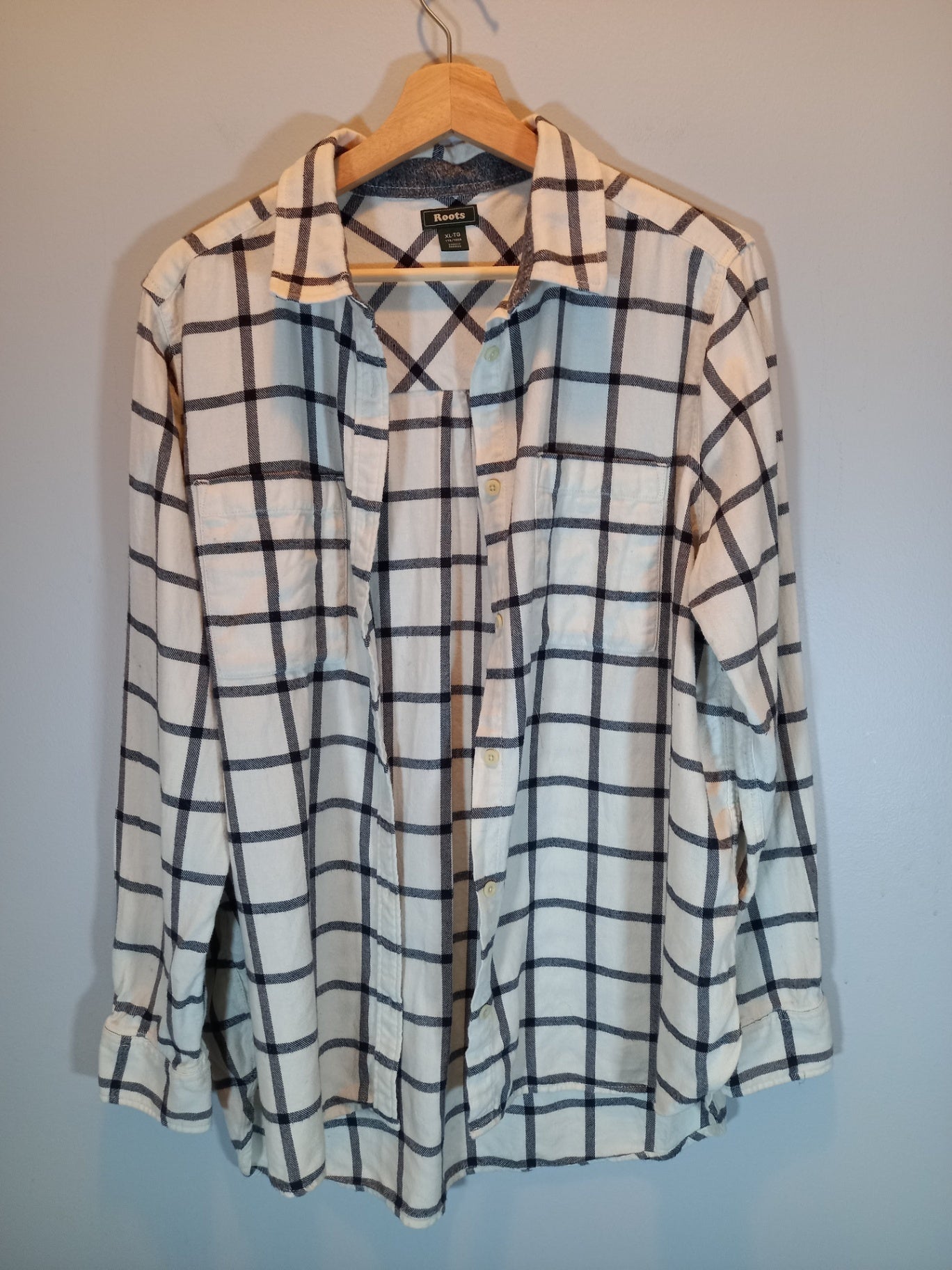 Roots White & Grey Plaid Flannel  Shirt Sz XL