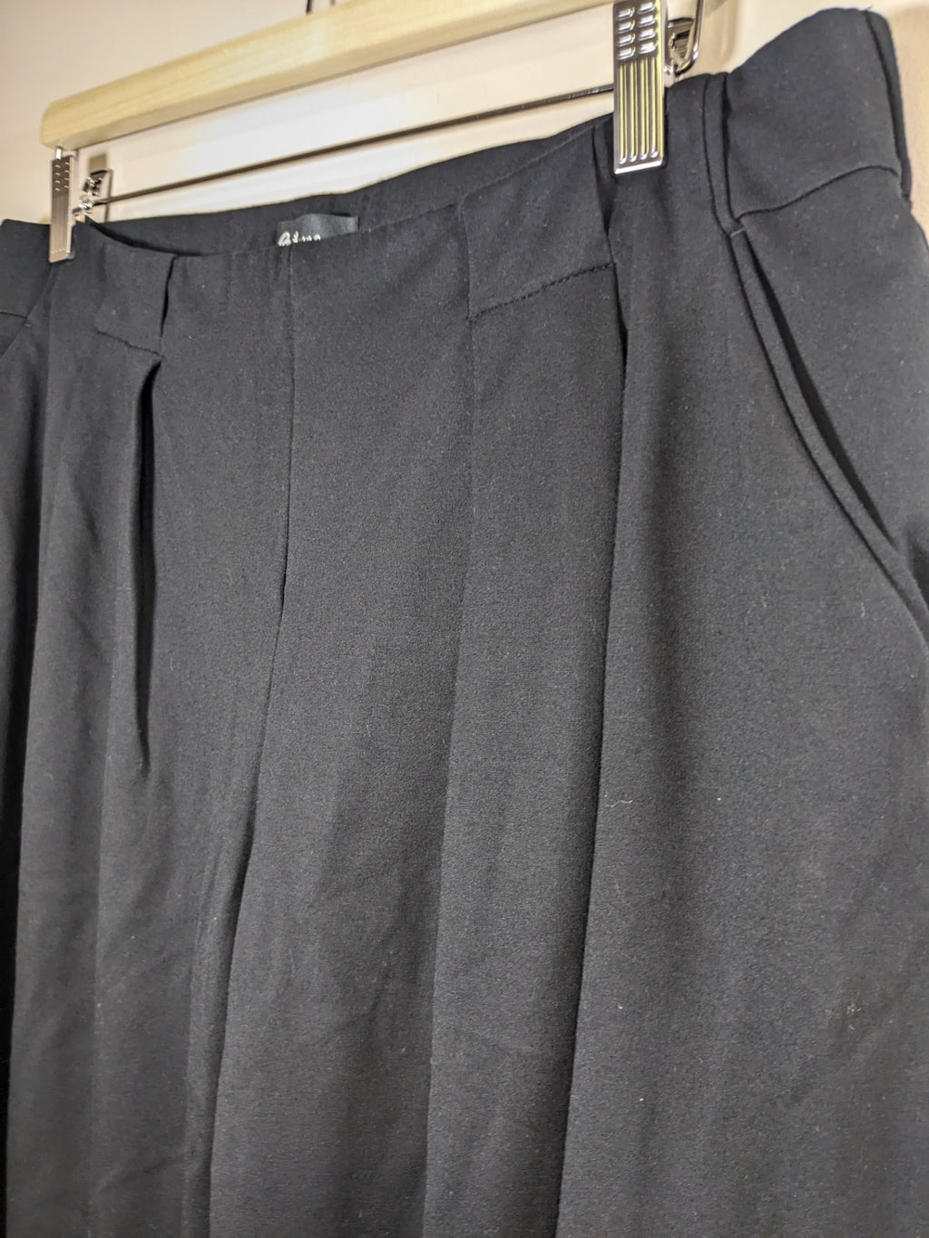 Reitmans Modern Stretch Pants - Large