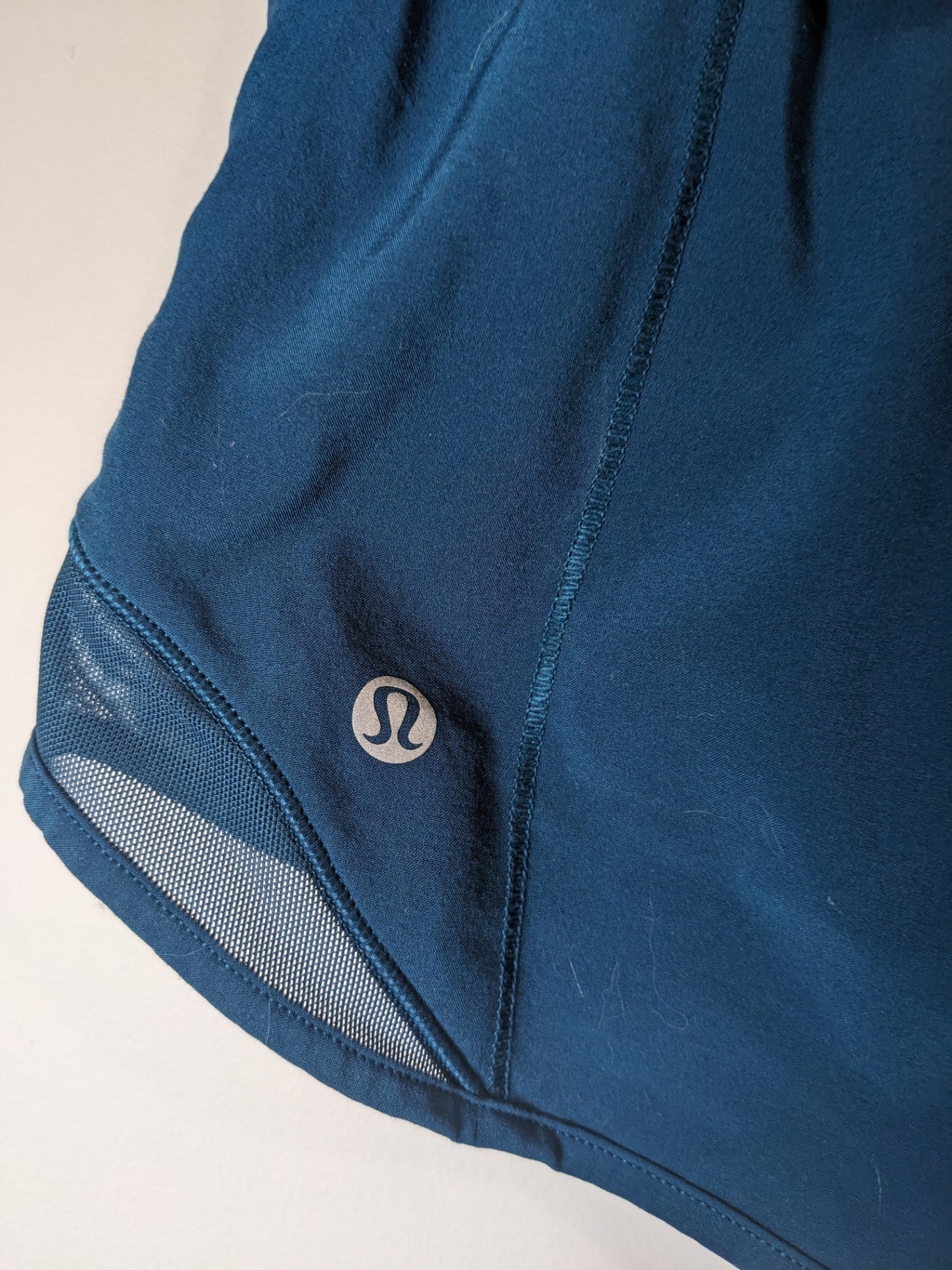 Lululemon Hotty Hot Highrise Teal Lined Shorts - Sz 4