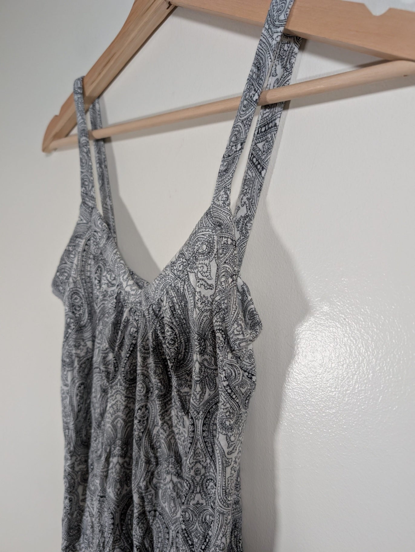 No label paisley grey tank - Small