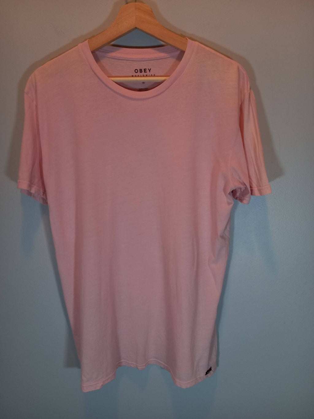 Obey Light Pink T-Shirt Sz M