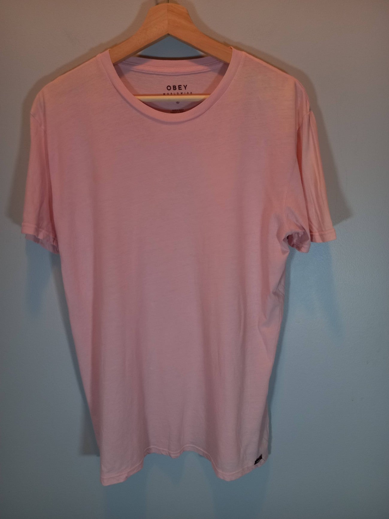 Obey Light Pink T-Shirt Sz M