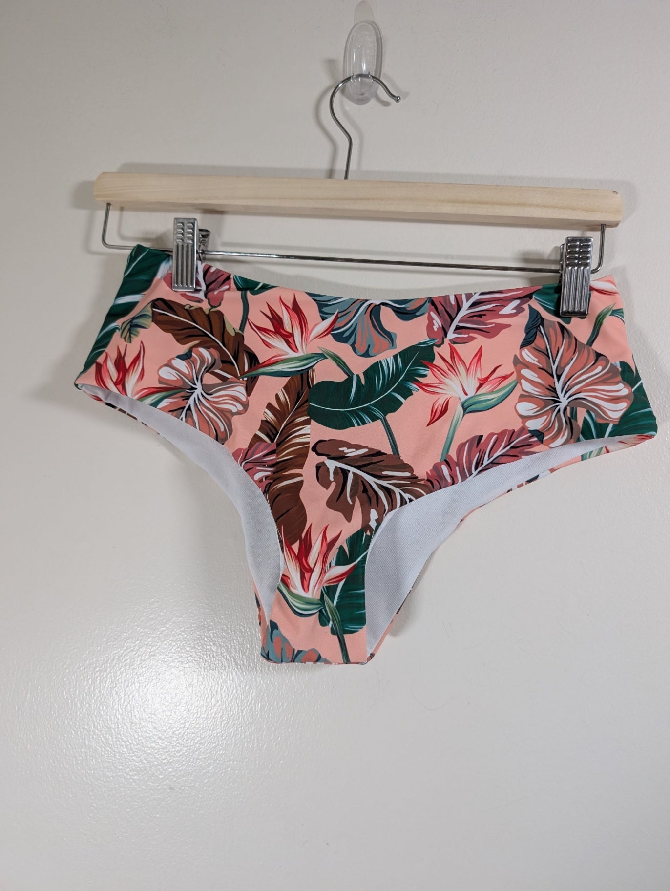 NWT Zaful Bikini Bottoms - SZ 4