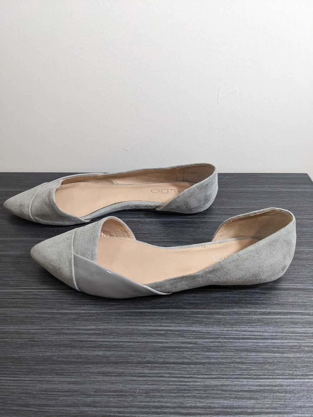 Aldo Grey Flats - Sz 6.5