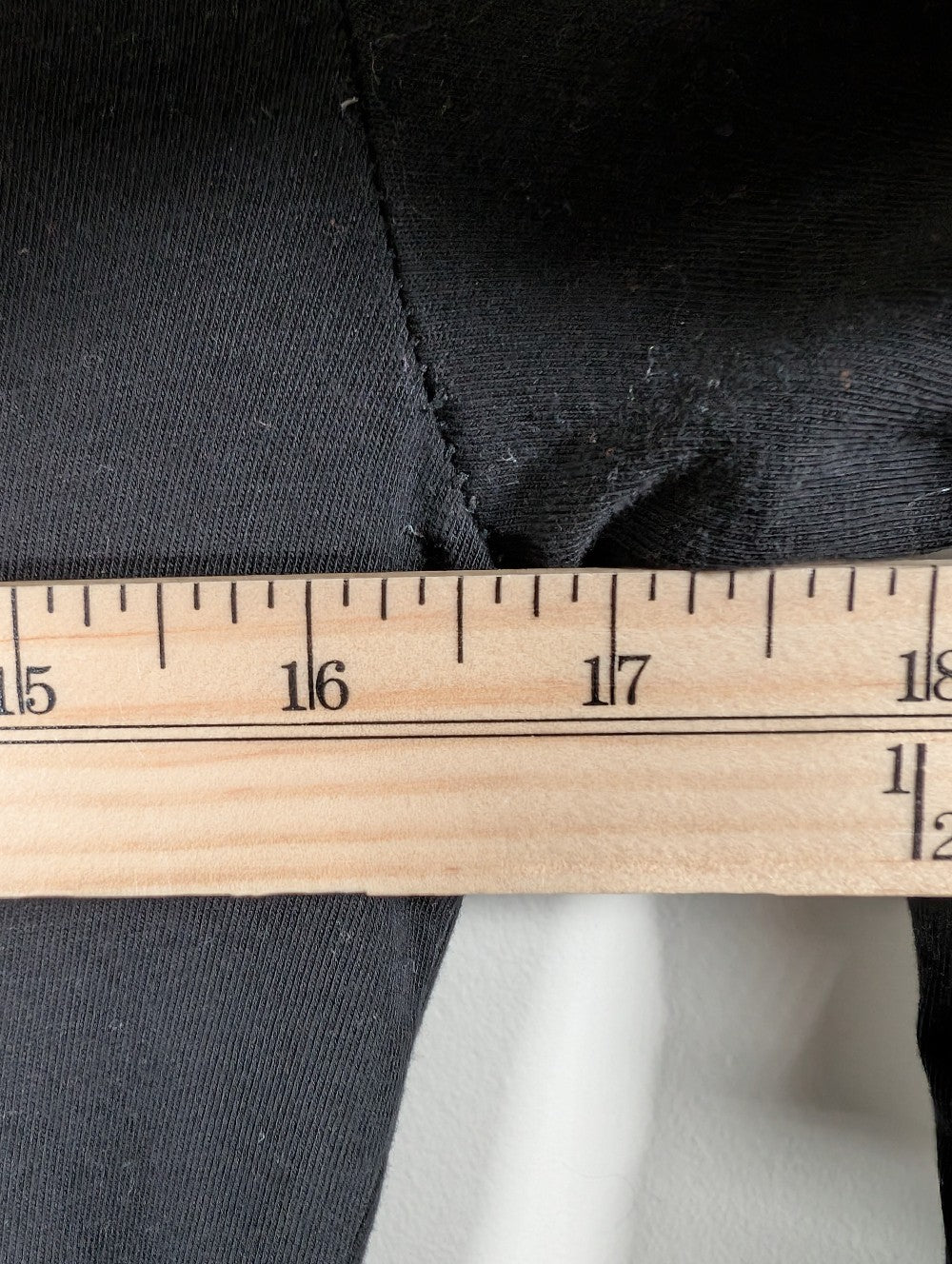 Vero Moda black long sleeve - Large (Minor Flaw)