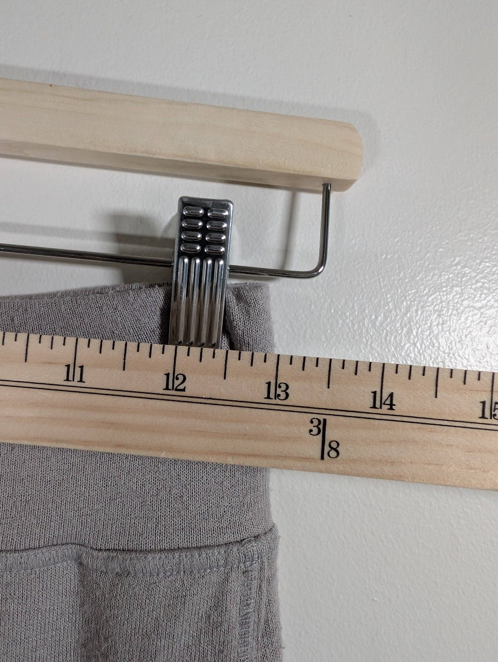 Wilfred Free tan skirt - Small (Minor Flaw)