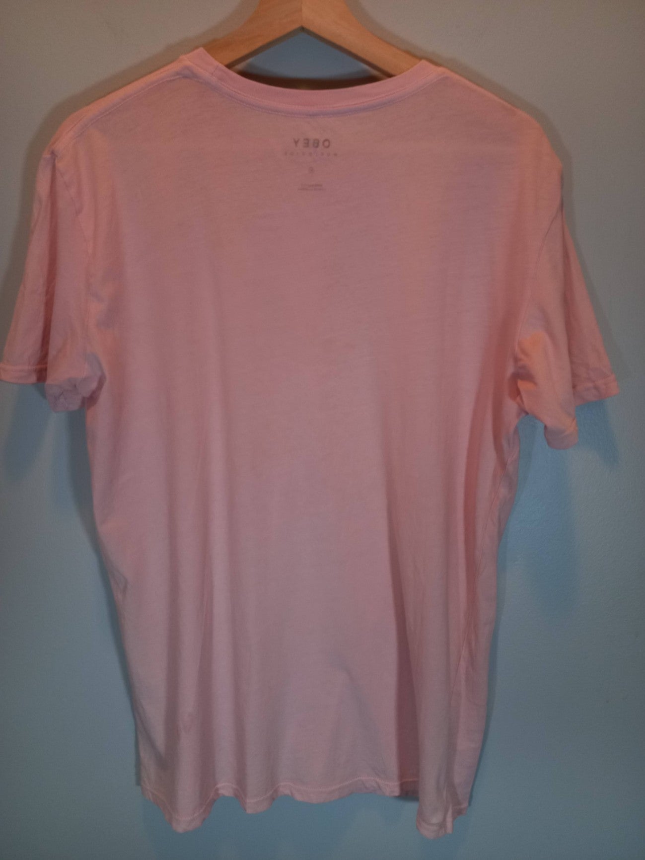 Obey Light Pink T-Shirt Sz M
