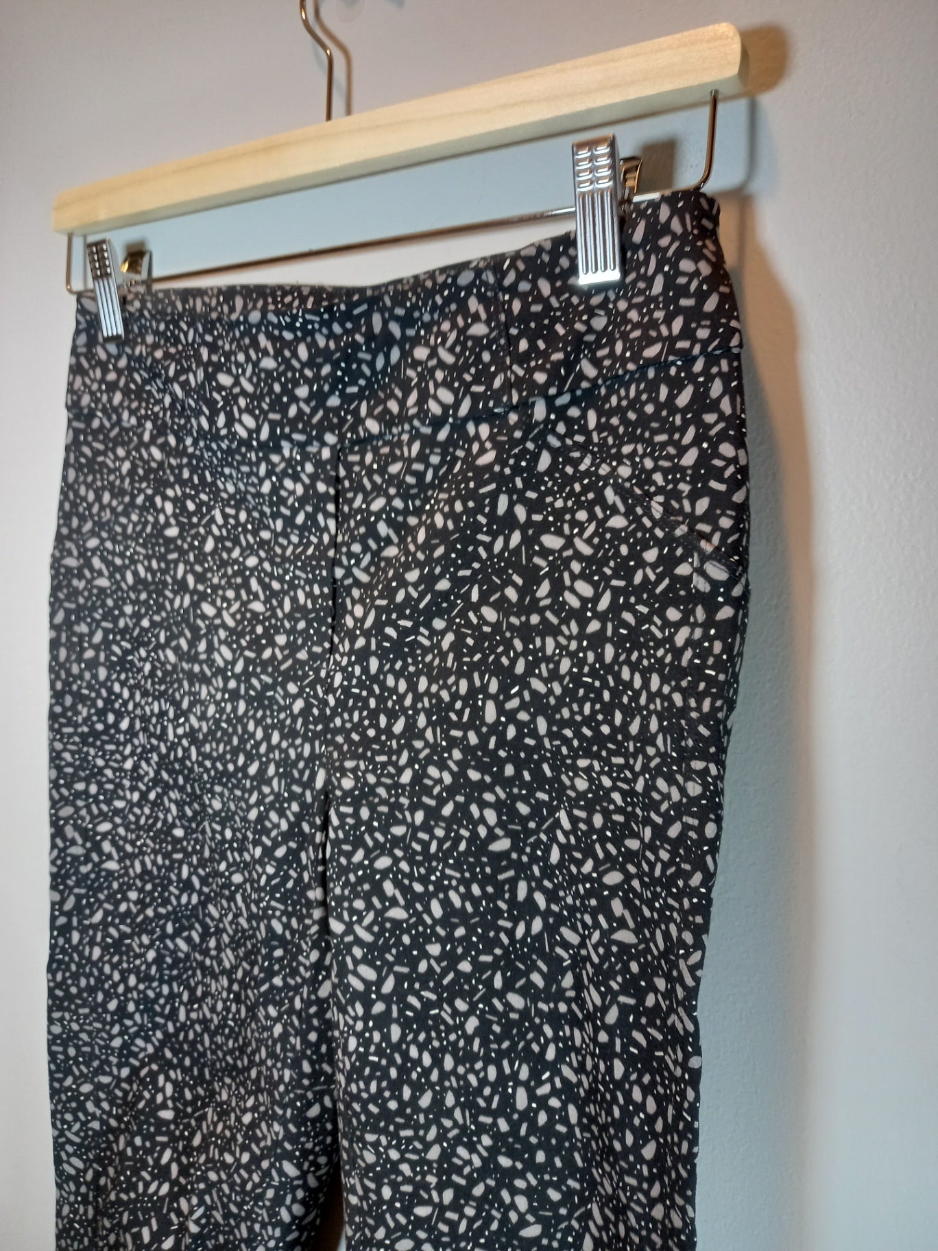 Reitmans Black & Grey Speckled Pants Sz 2 Petite