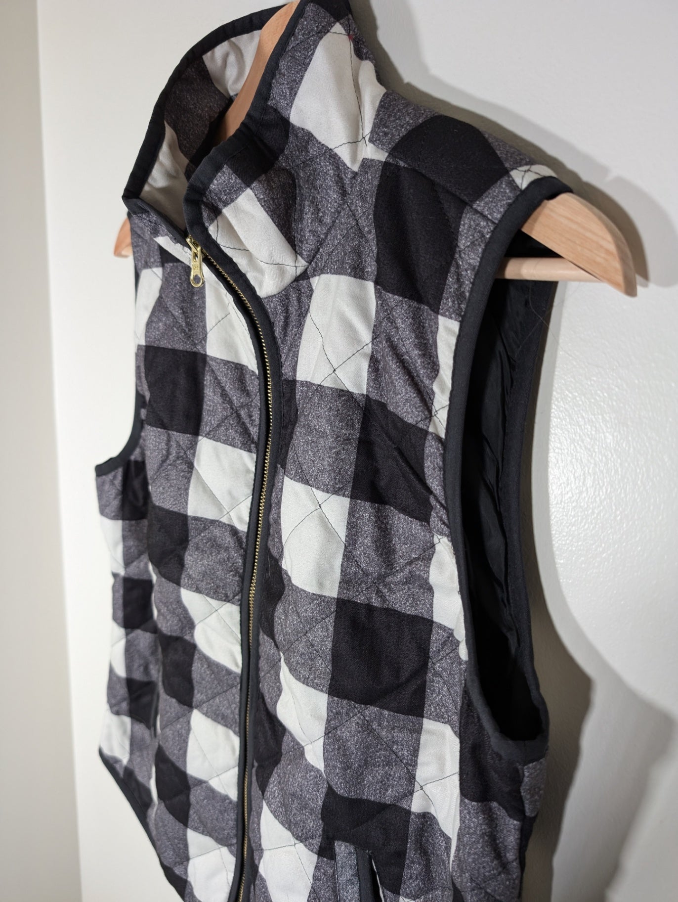 Old Navy Plaid Vest - Medium