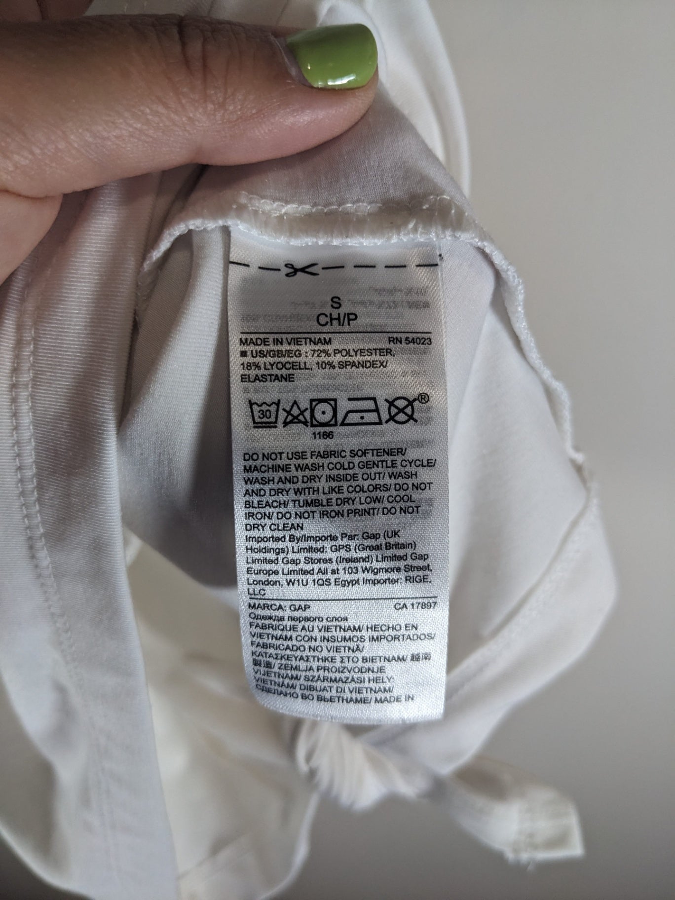 Gap "Strength" Tank - Small