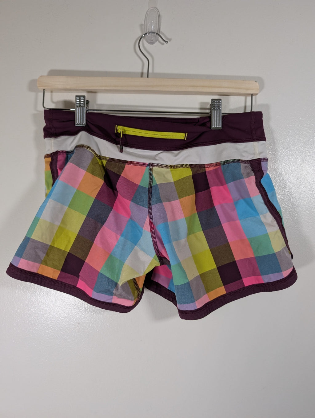 Lululemon plaid shorts - SZ 6