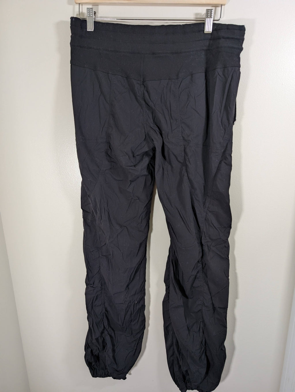 Lululemon dance studio pants - SZ 10