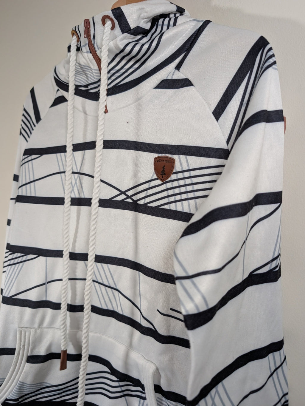Wanakome Hoodie - Medium