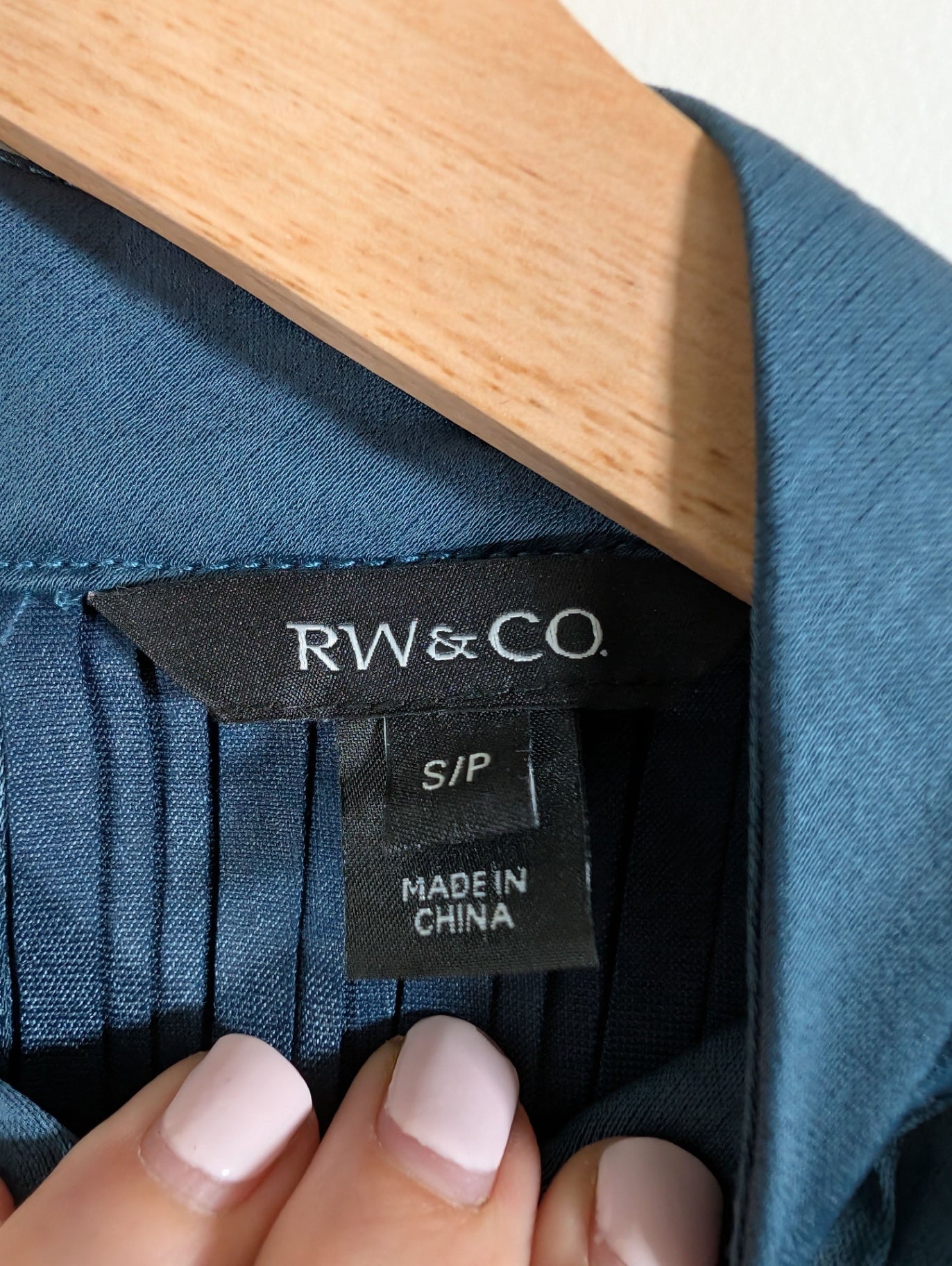 RW&Co. Pleated blue blouse - Small