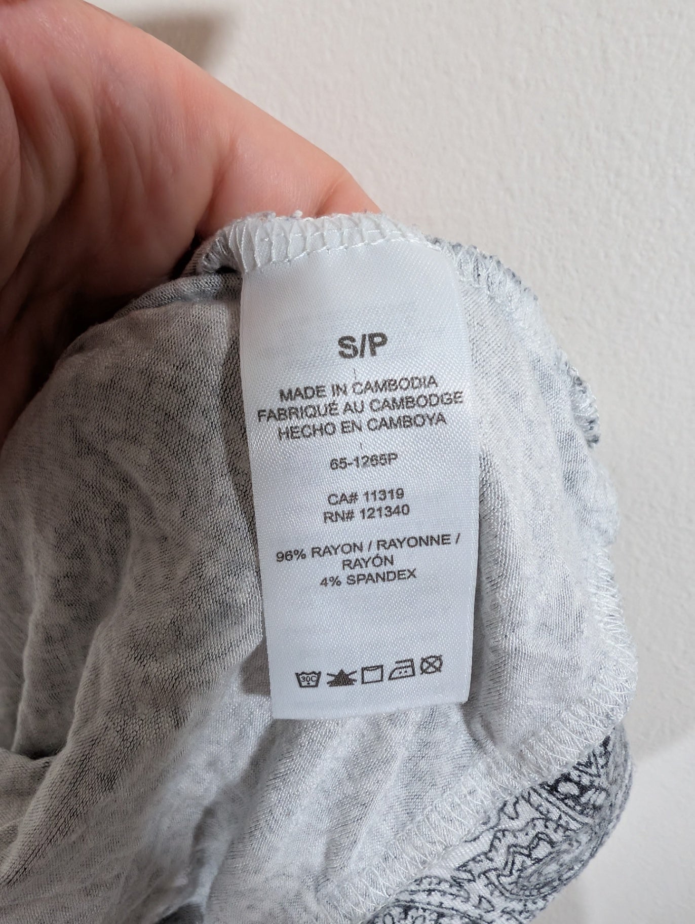 No label paisley grey tank - Small