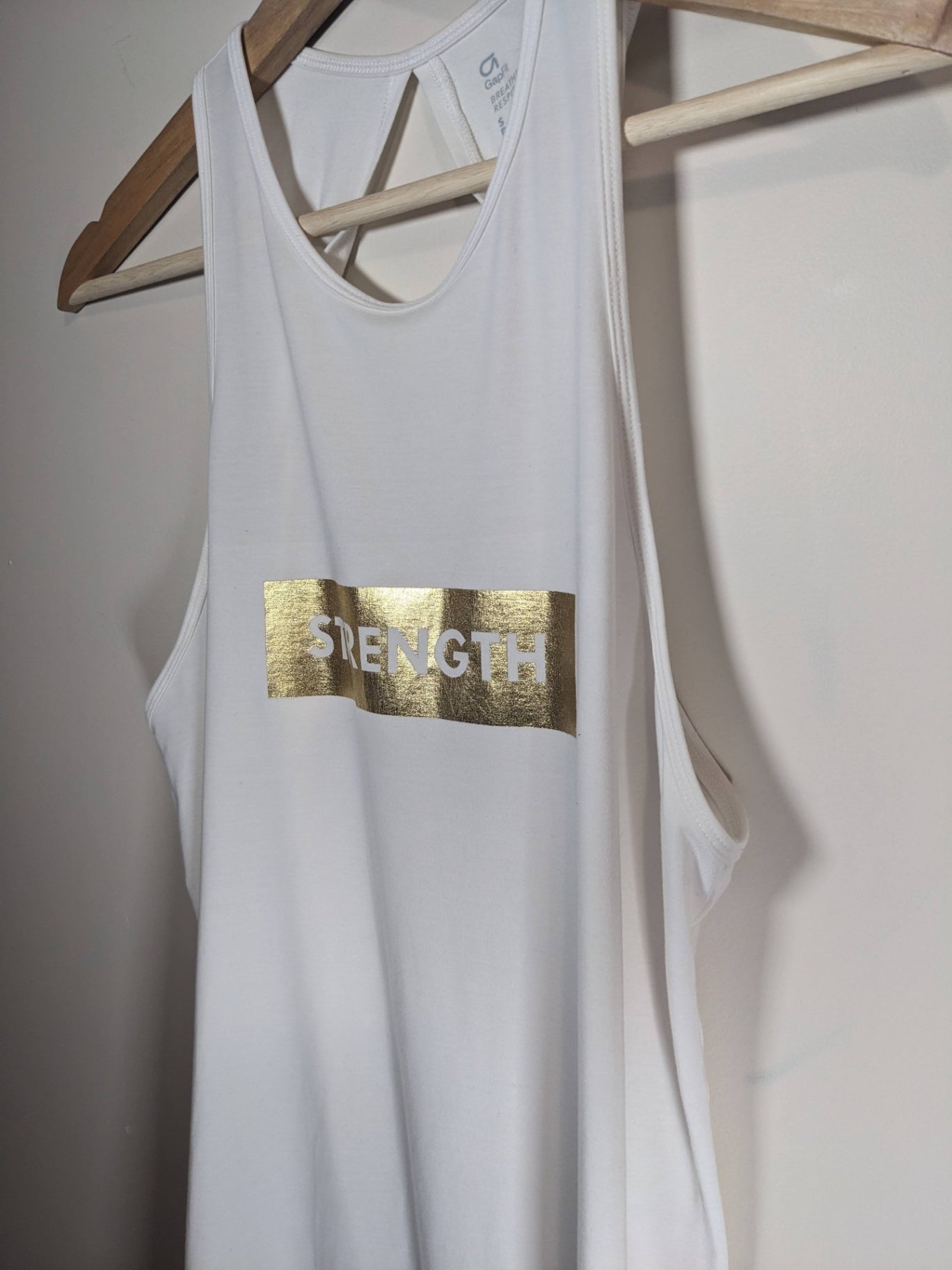 Gap "Strength" Tank - Small