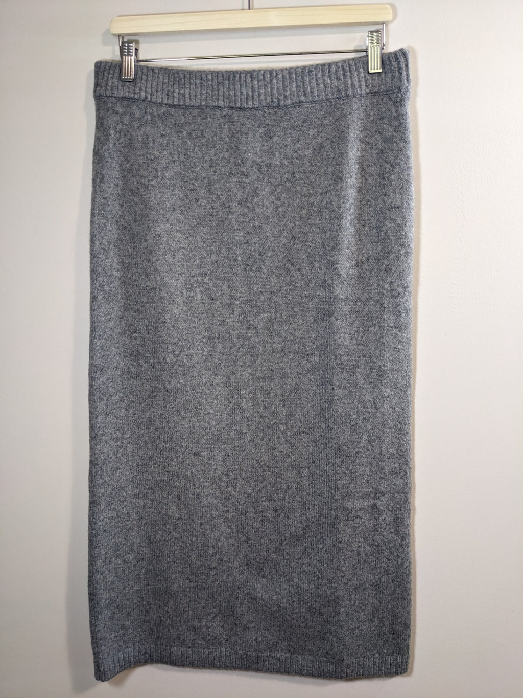 NWT H&M Knit Midi Skirt - Medium