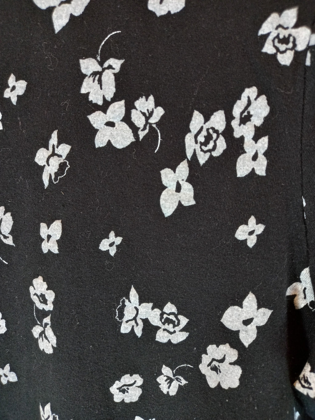 Lord & Taylor Black Floral T-Shirt - XL