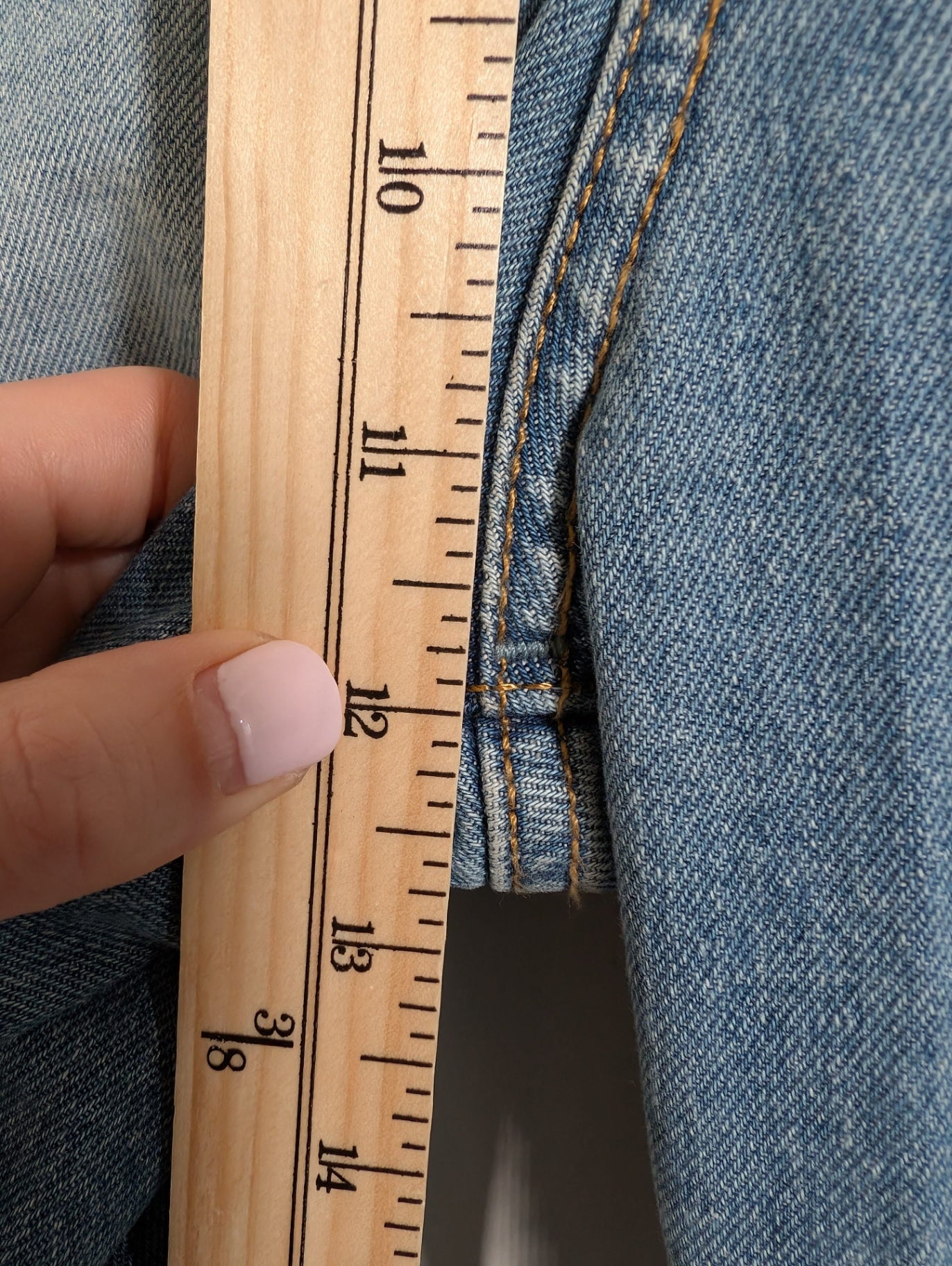 Guess high rise straight jeans - SZ 29