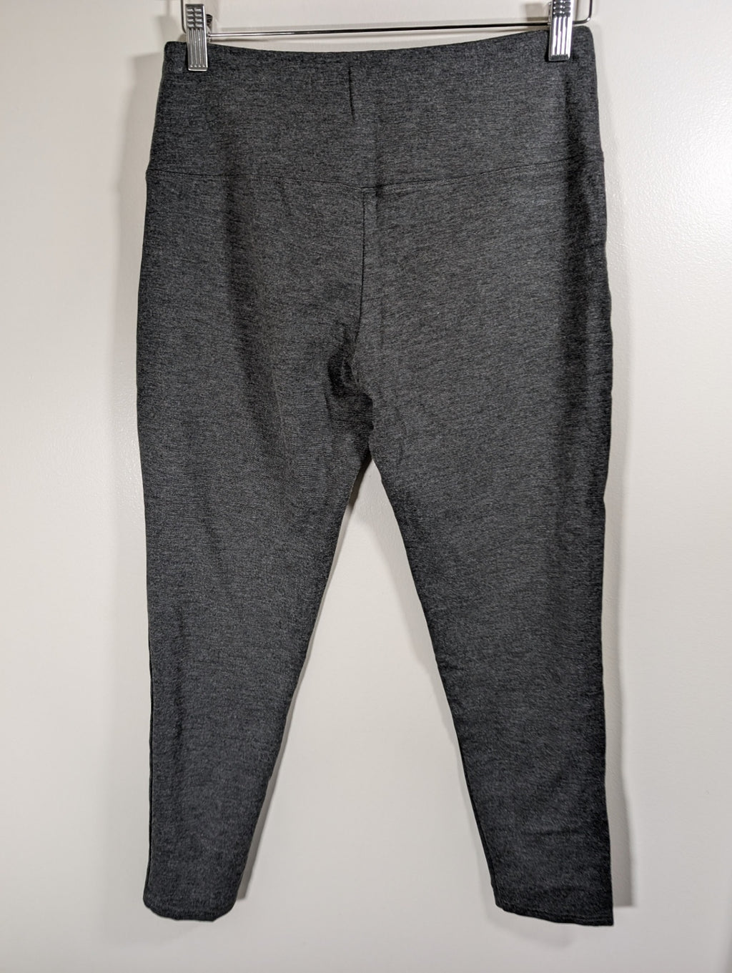 Alexander Jordan Tummy Control Legging - Medium