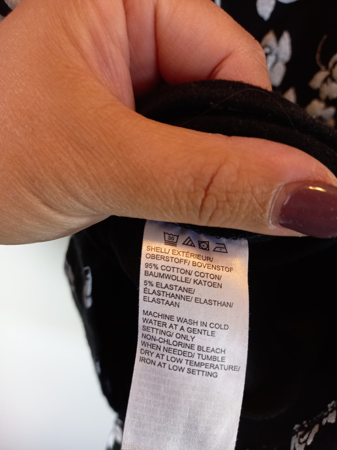 Lord & Taylor Black Floral T-Shirt - XL