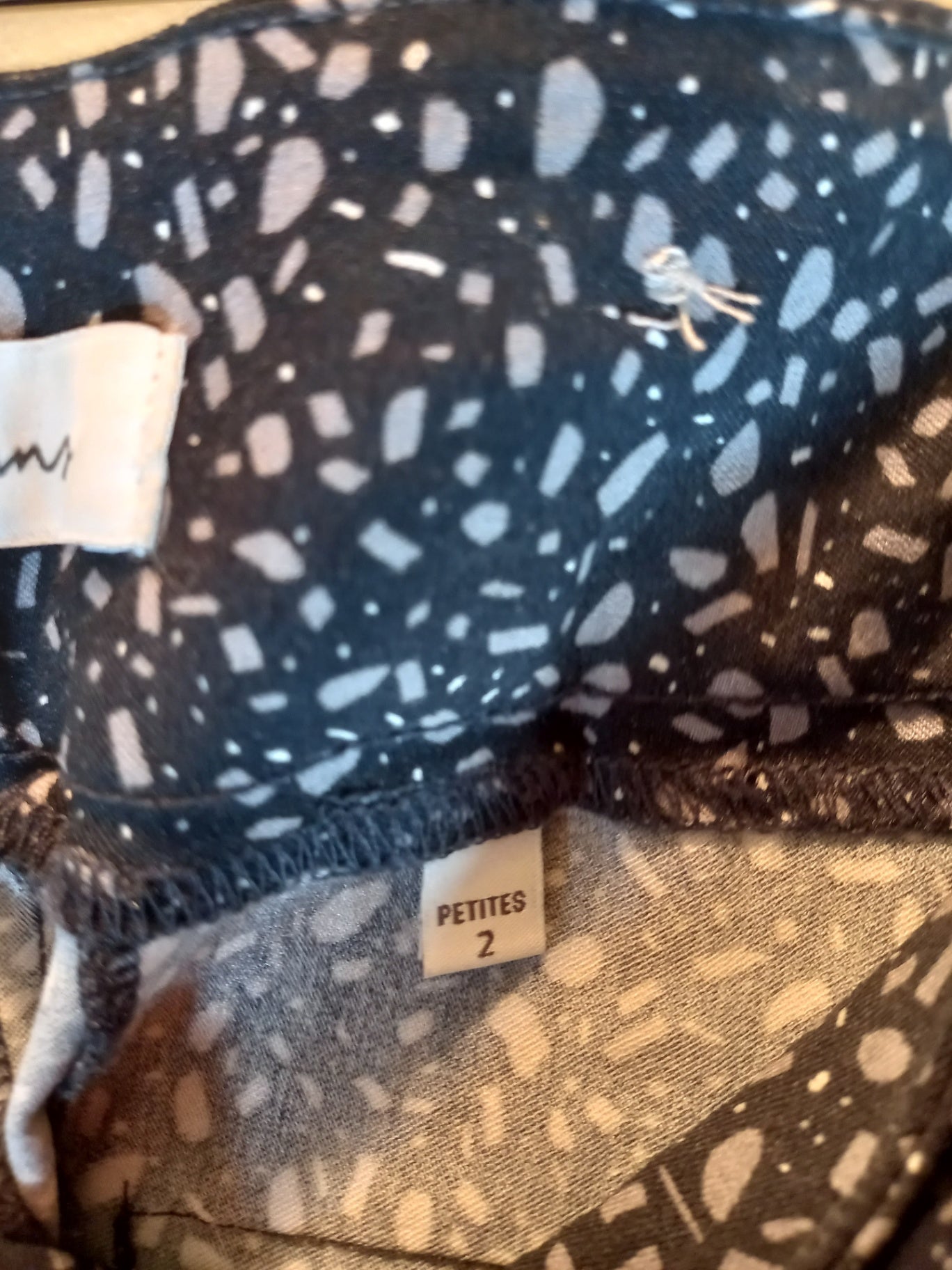 Reitmans Black & Grey Speckled Pants Sz 2 Petite