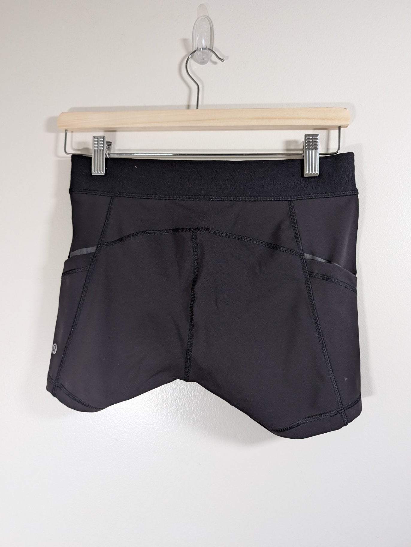 Lululemon black shorts - SZ 6