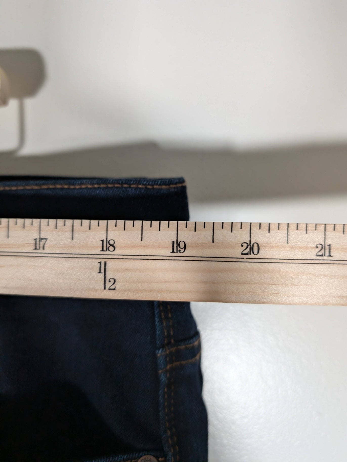 NWT Gloria Vanderbilt Original Slimming Jean - SZ 16W