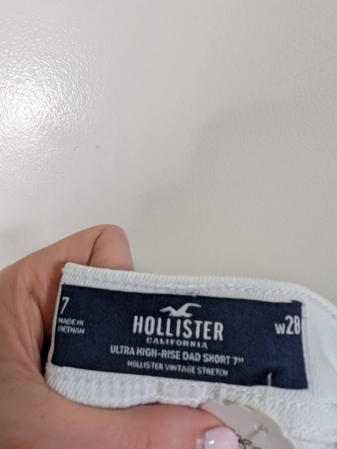 NWT Hollister White Denim Shorts - SZ 28