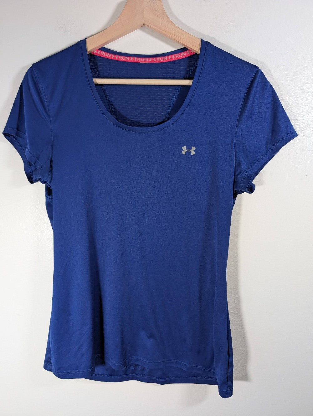 Under Armour active tee - appears medium
