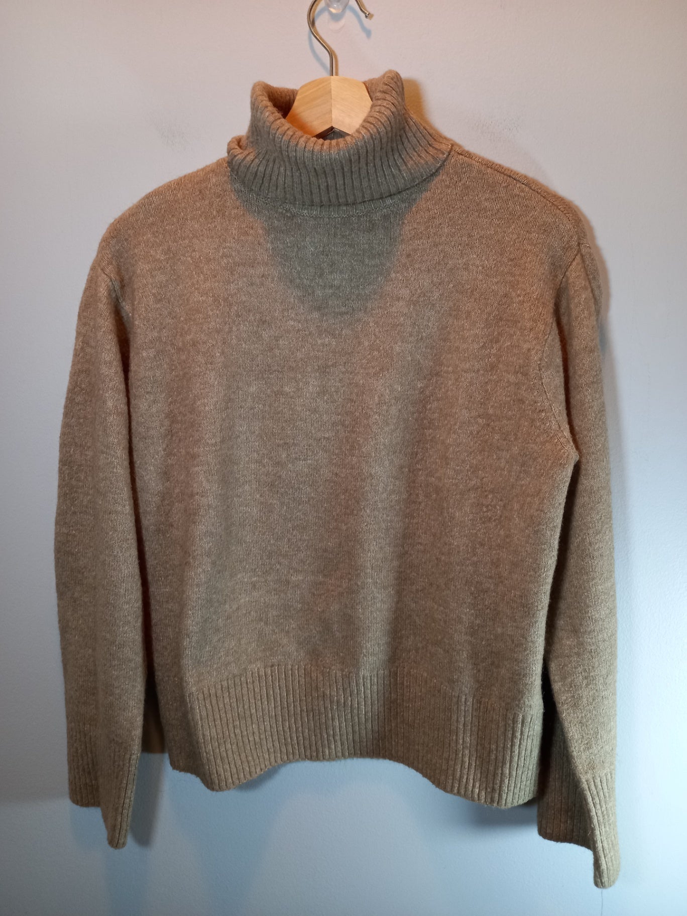 H&M Tan Turtleneck Sweater Sz XS