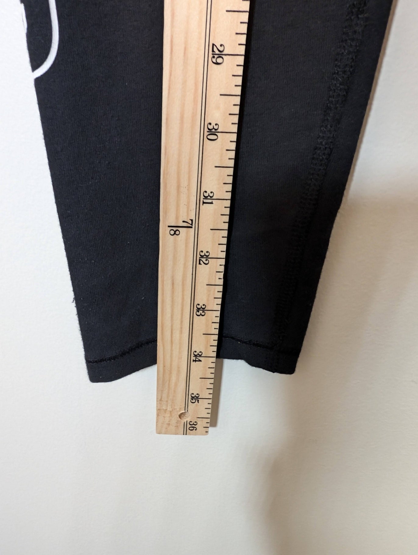 Under armour logo leggings - appears small