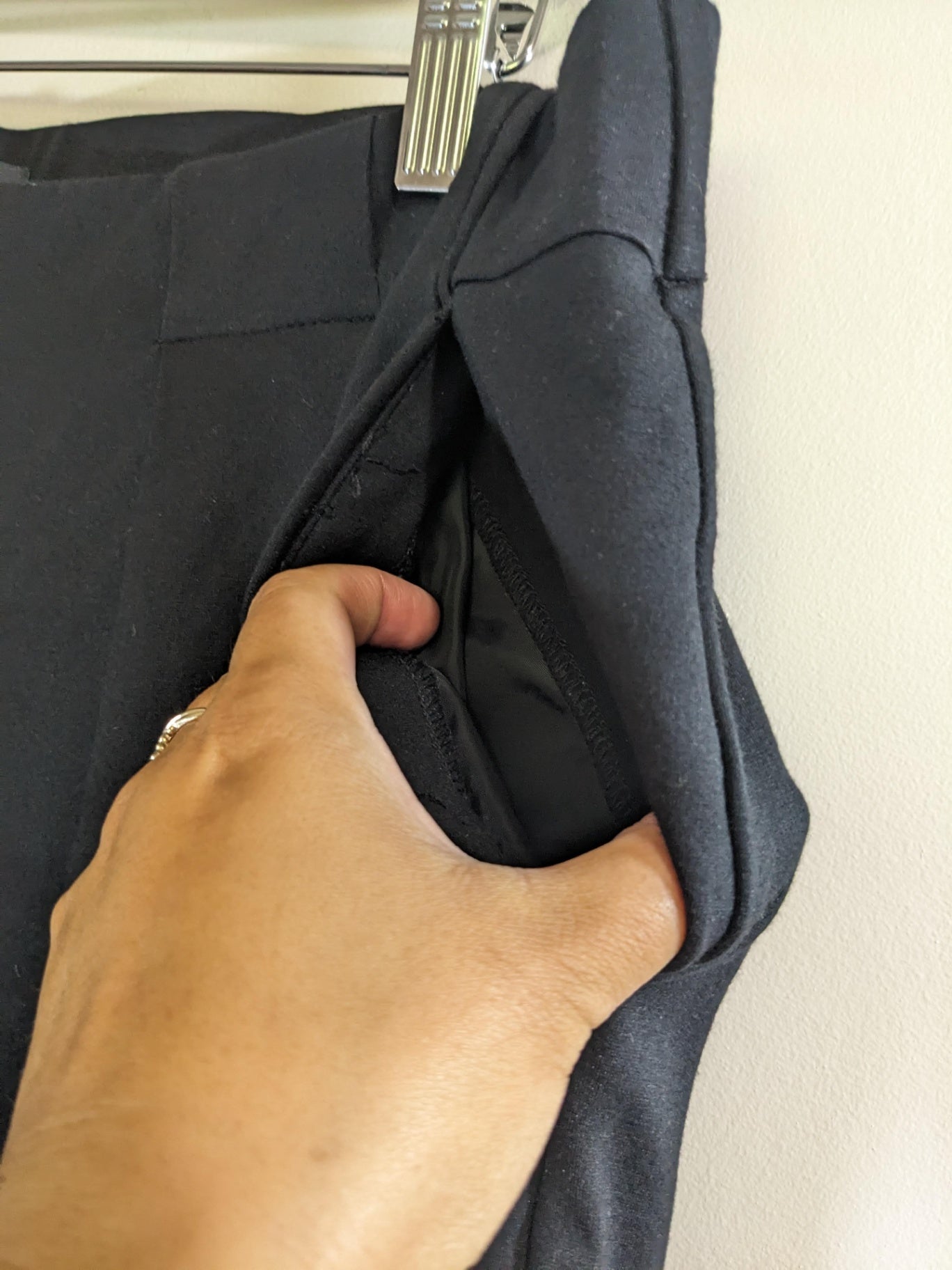 Reitmans Modern Stretch Pants - Large