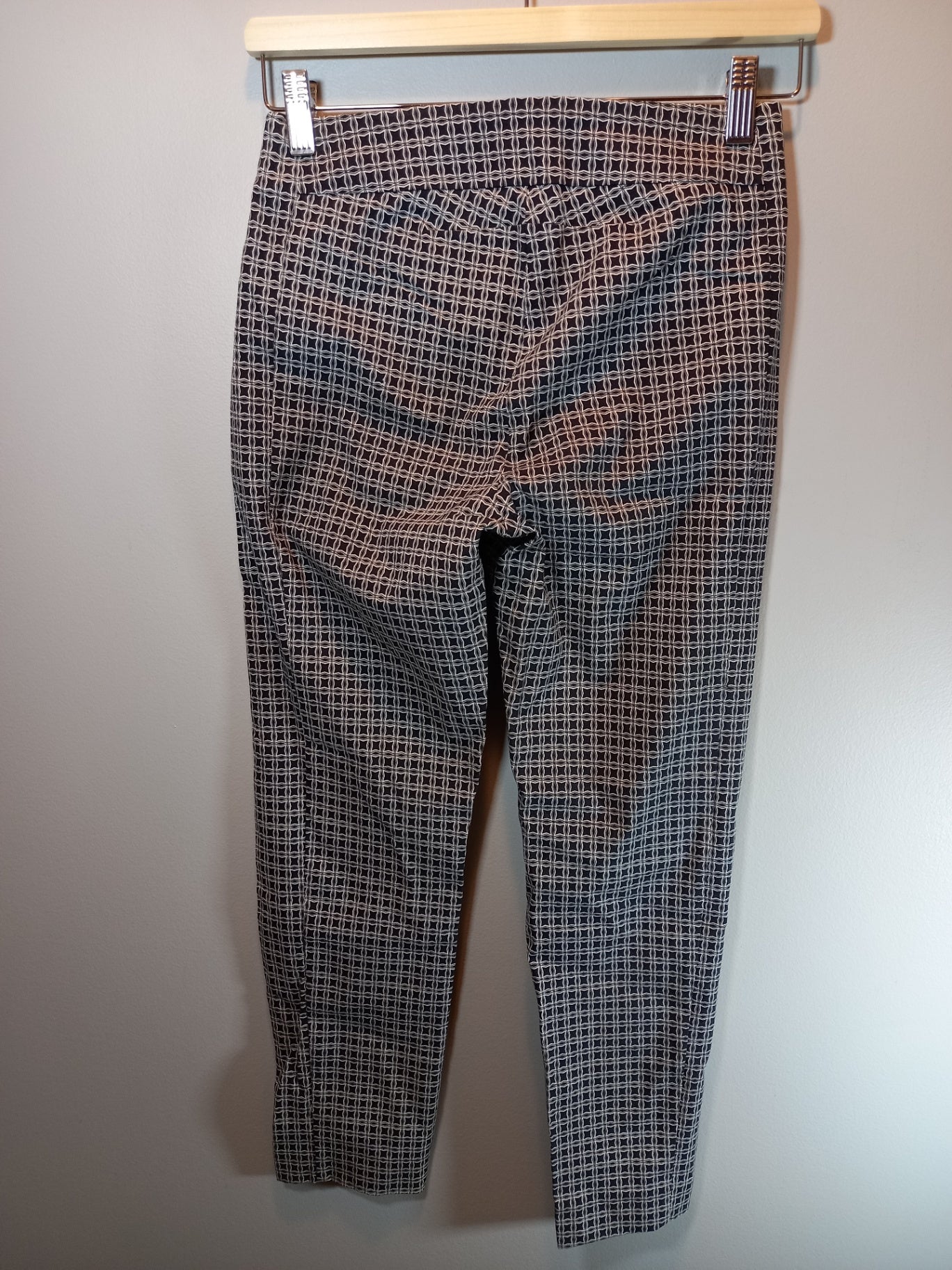 Reitmans Patterned Pants Sz 2 Petite